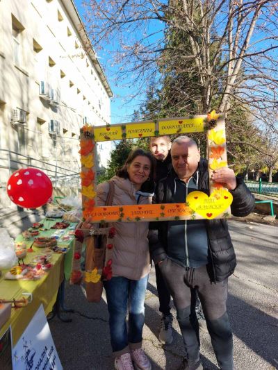 Благотворителен базар за закупуване на преносимо пиано на хор "Славянско единство" 13