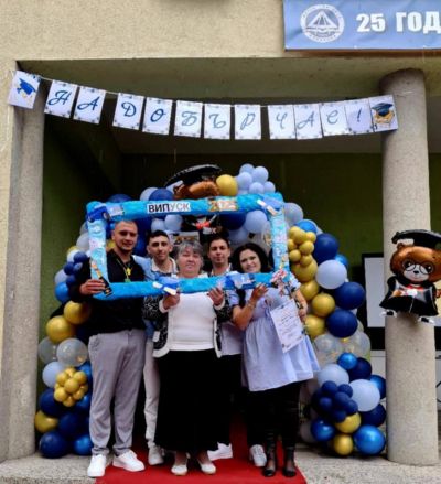 ПТГ "Васил Левски" изпрати Випуск 2025 г. 12