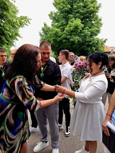 ПТГ "Васил Левски" изпрати Випуск 2025 г. 5