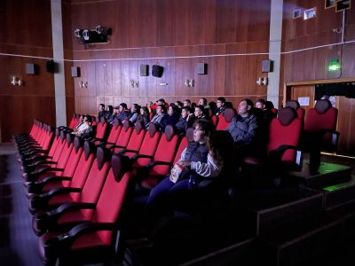 Ученици гледаха вдъхновяващия български филм "Великани" 2