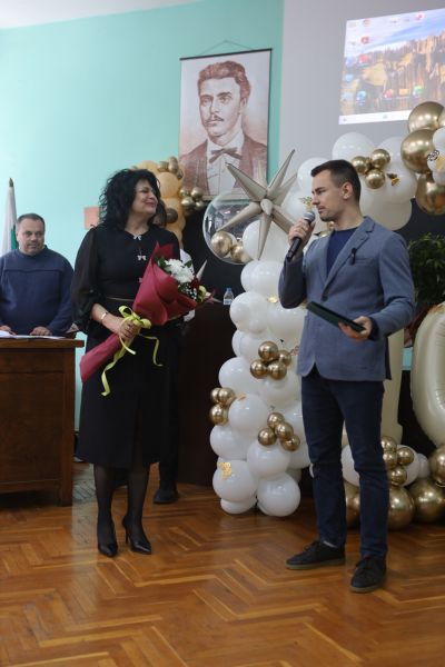 105 години ПТГ "Васил Левски" 1