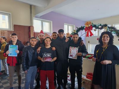 Коледно настроение 2024/2025 г. - ПТГ Васил Левски - Горна Оряховица